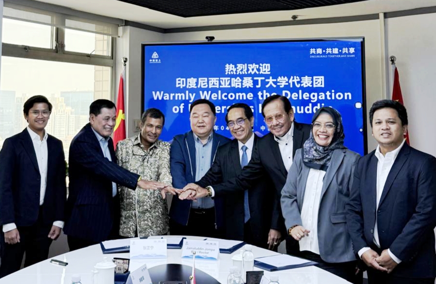 PT. Industri Padi Nusantara (IPN) menandatangani perjanjian kerjasama di bidang riset dan pengembangan pembibitan padi dengan Universitas Hasanudin, Senyuanda Ecological Environmental Group, Co. Ltd. dan Guandong Institute of Modern Agricultural Equipment di Hotel Kunlun, Beijing, China tanggal 8 April 2026.